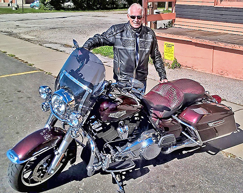 Dennis with his new bike and the new Custom Bears seat